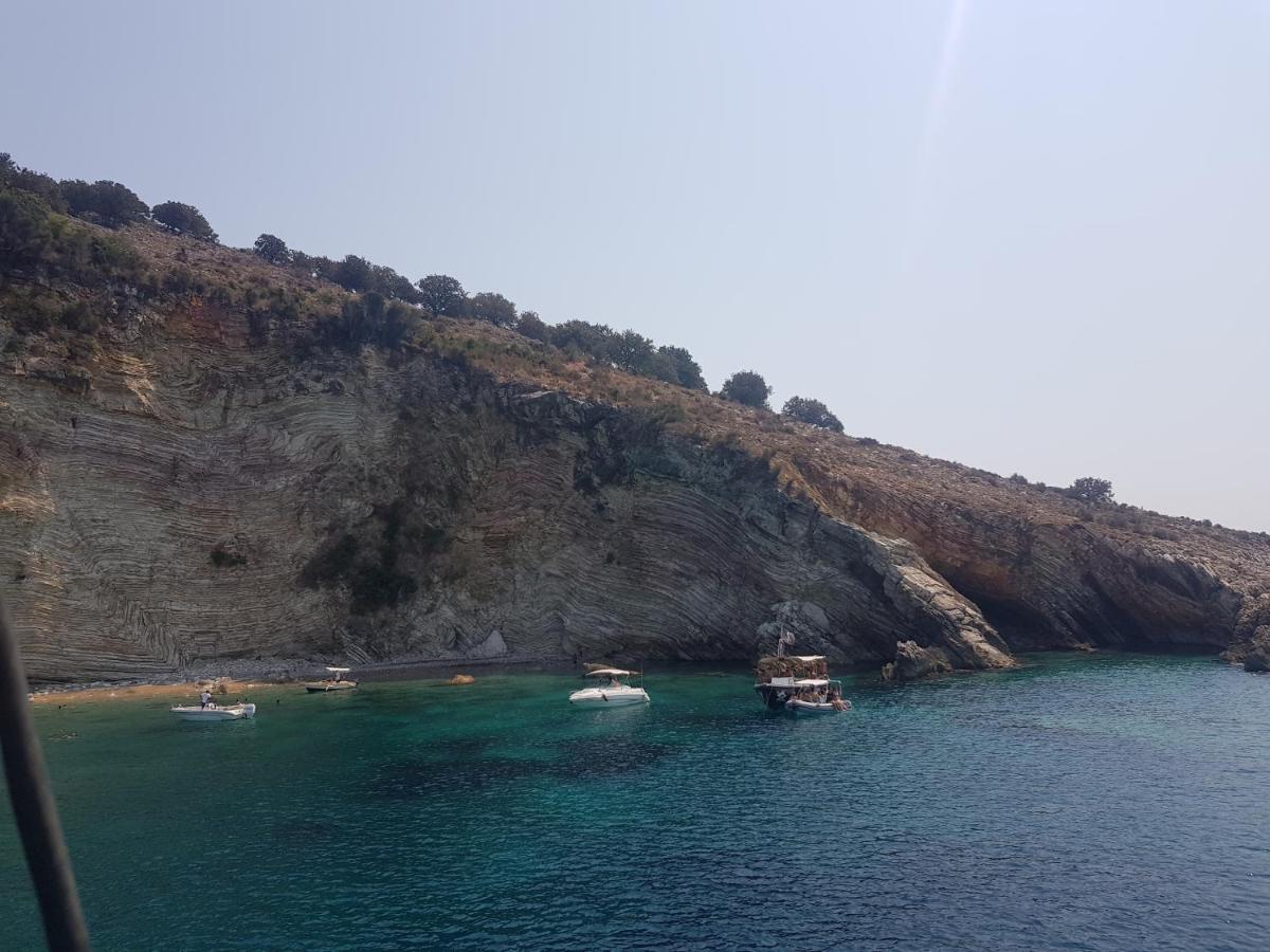 Bay, Bougainville Bay * Saranda